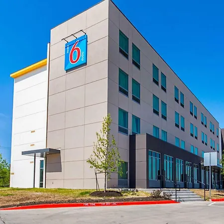 Studio 6 Austin Airport